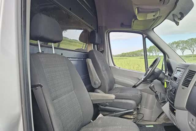 Mercedes-Benz Sprinter (2014) thumbnail 6