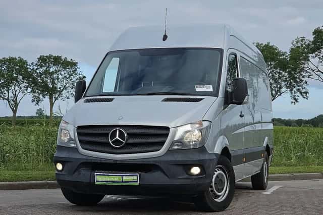 Mercedes-Benz Sprinter (2014) thumbnail 1