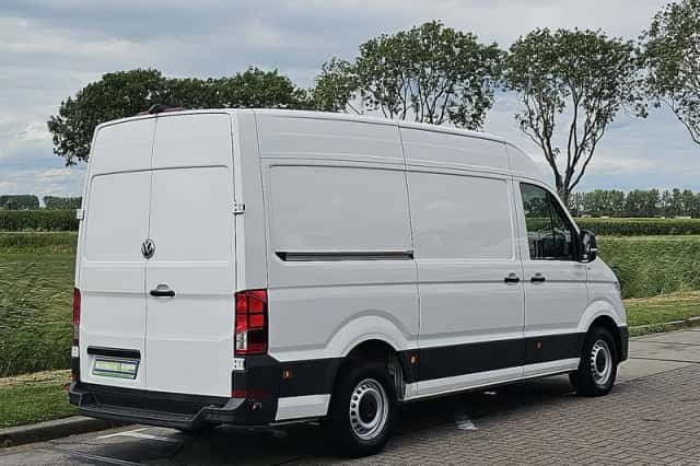 Volkswagen Crafter (2022) thumbnail 3