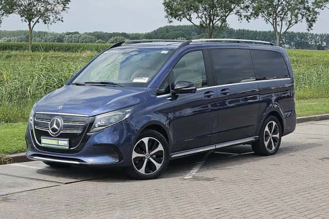 Mercedes-Benz EQV (2024) thumbnail 2