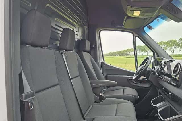 Mercedes-Benz Sprinter (2024) thumbnail 6
