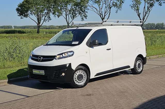 Opel Vivaro (2021) thumbnail 2