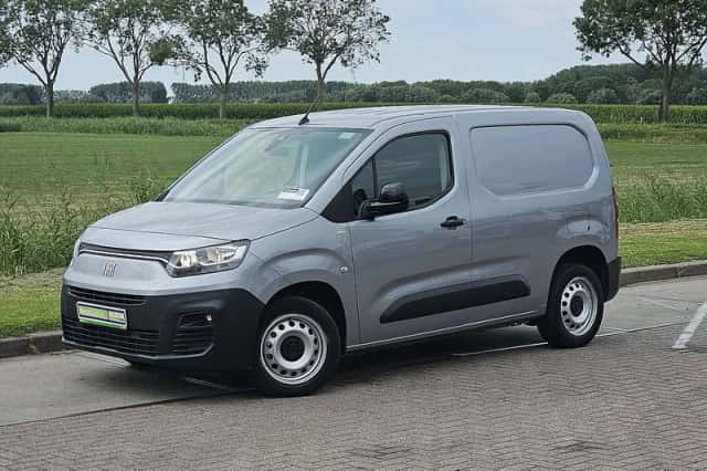 Fiat Doblo (2024) thumbnail 2
