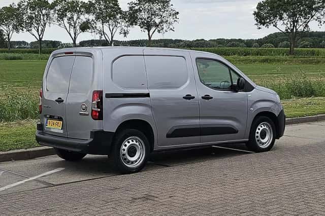 Fiat Doblo (2024) thumbnail 3