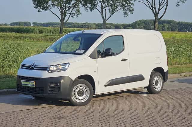 Citroën Berlingo (2024) thumbnail 2