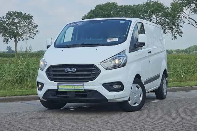 Ford Transit (2019) thumbnail 1
