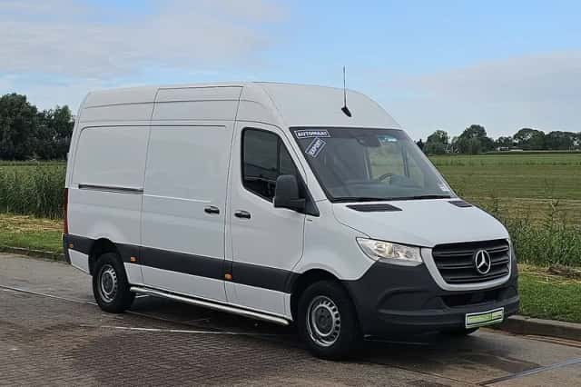 Mercedes-Benz Sprinter (2019) thumbnail 4