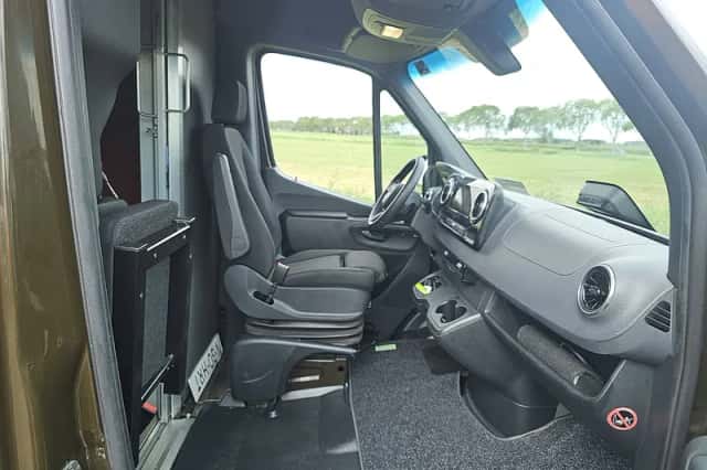 Mercedes-Benz Sprinter (2024) thumbnail 6