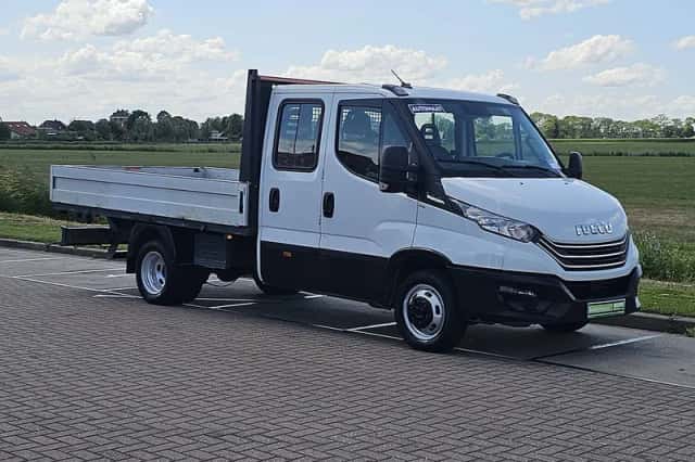 Iveco Daily (2024) thumbnail 4