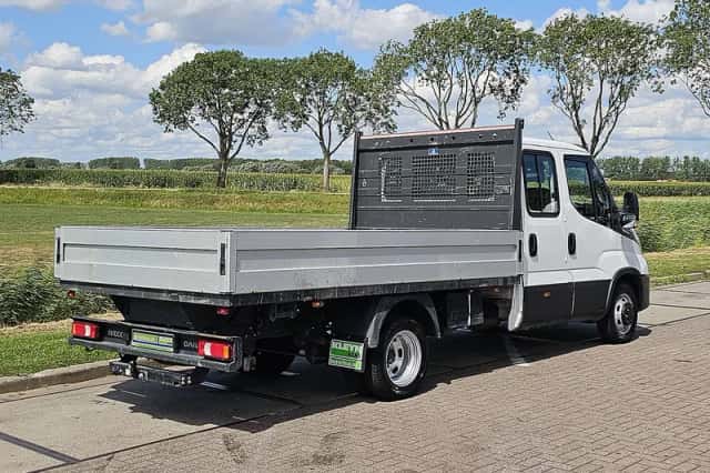 Iveco Daily (2024) thumbnail 3