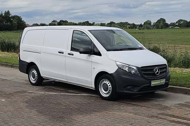 Mercedes-Benz Vito (2019) thumbnail 4