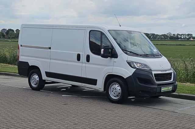 Peugeot Boxer (2018) thumbnail 4
