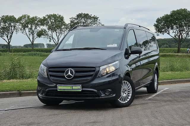 Mercedes-Benz eVito (2021) thumbnail 1