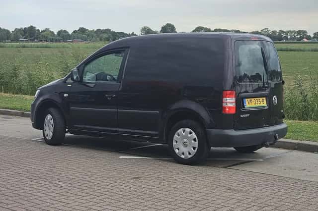 Volkswagen Caddy (2015) thumbnail 5