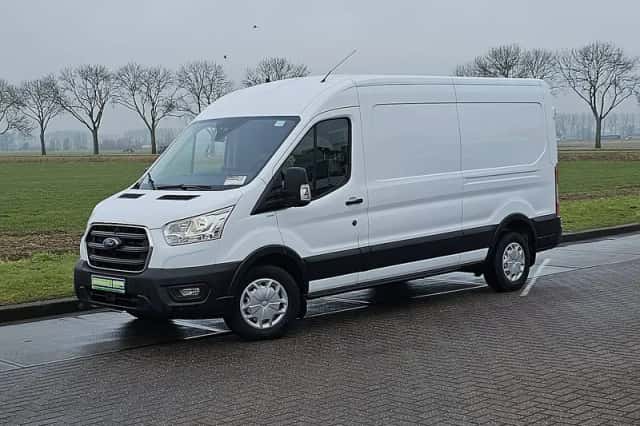 Ford Transit (2021) thumbnail 2