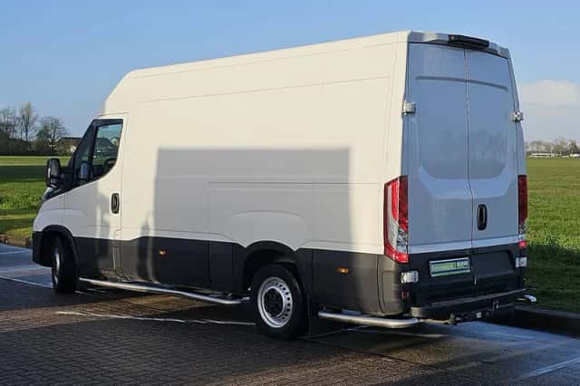 Iveco Daily (2021) thumbnail 5