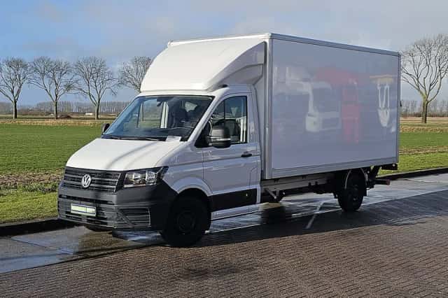 Volkswagen Crafter (2024) thumbnail 2