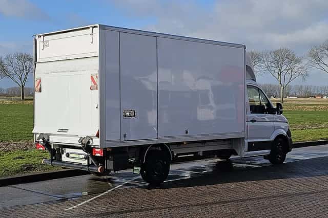 Volkswagen Crafter (2024) thumbnail 3