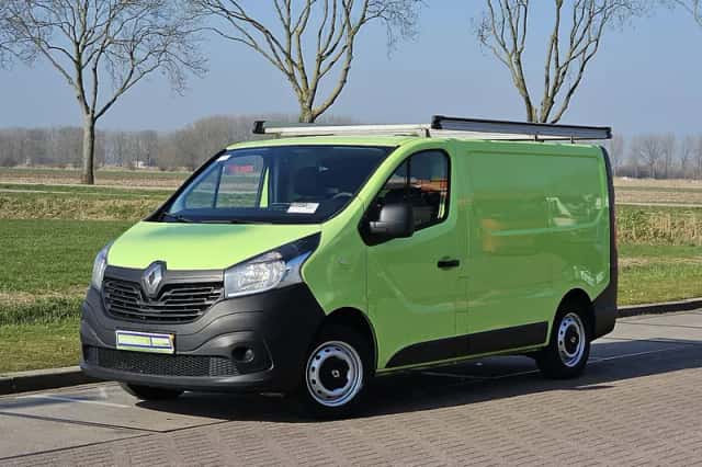 Renault Trafic (2019) thumbnail 2