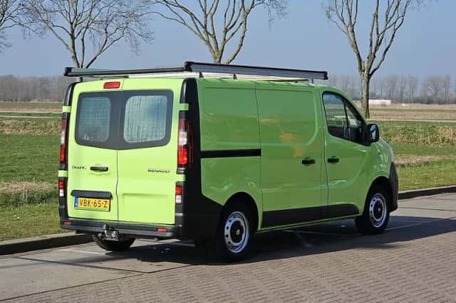 Renault Trafic (2019) thumbnail 3