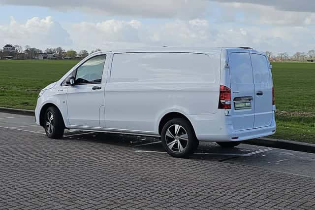 Mercedes-Benz eVito (2026) thumbnail 5