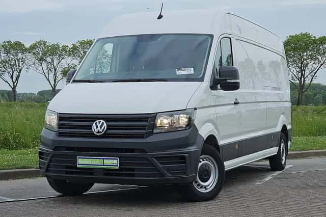 Volkswagen Crafter (2024) thumbnail 1