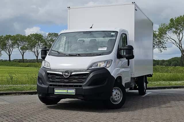Opel Movano (2024) thumbnail 1