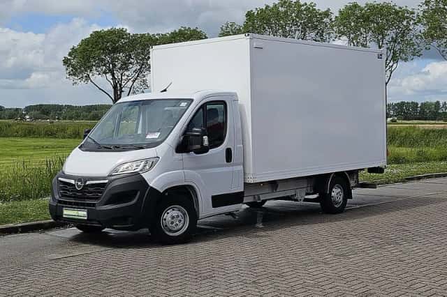 Opel Movano (2024) thumbnail 2