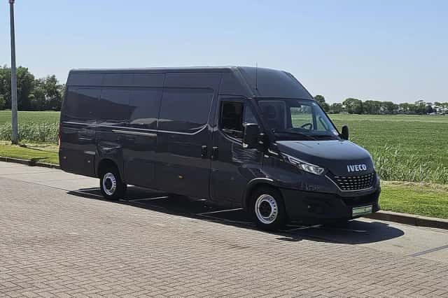 Iveco Daily (2021) thumbnail 4