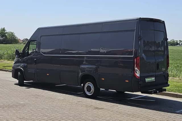 Iveco Daily (2021) thumbnail 5