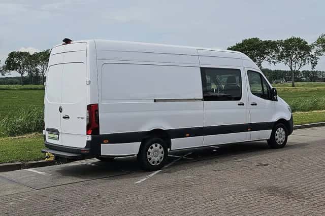 Mercedes-Benz Sprinter (2022) thumbnail 3