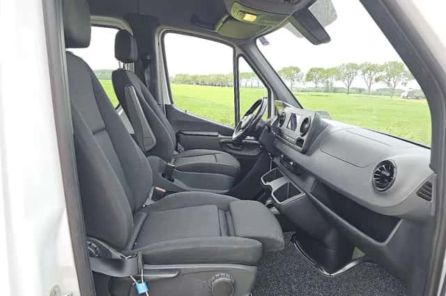 Mercedes-Benz Sprinter (2022) thumbnail 6