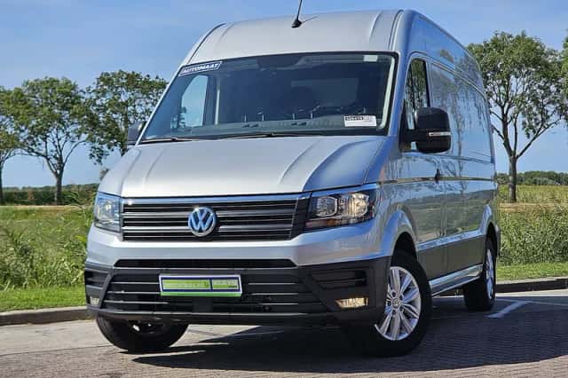 Volkswagen Crafter (2023) thumbnail 1
