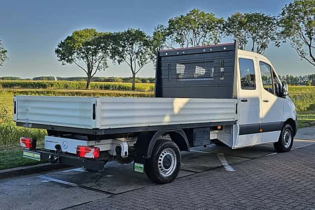 Mercedes-Benz Sprinter (2024) thumbnail 3