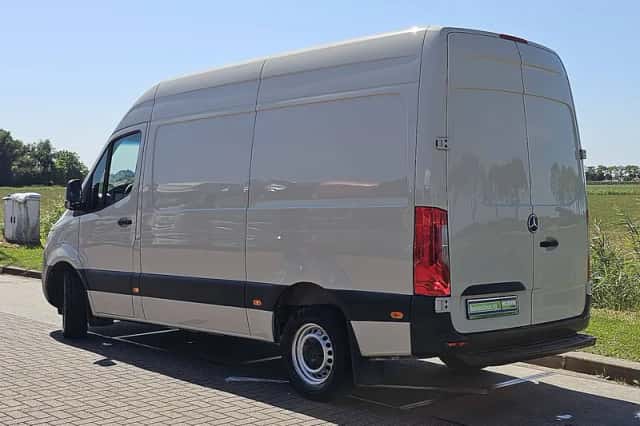 Mercedes-Benz Sprinter (2019) thumbnail 5