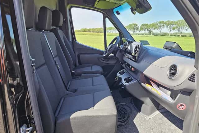 Mercedes-Benz Sprinter (2024) thumbnail 6