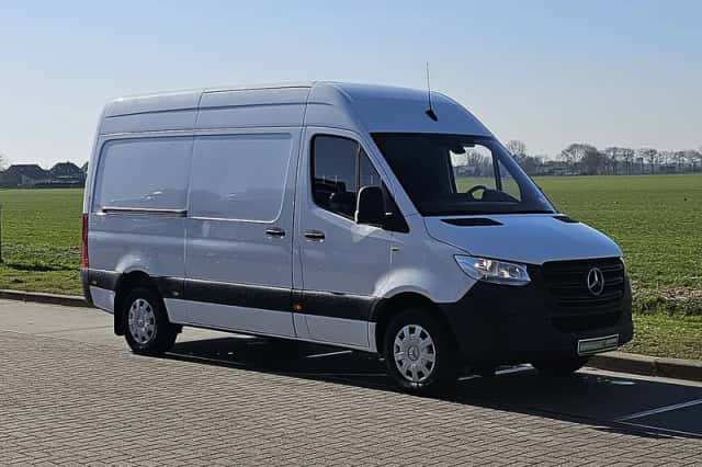 Mercedes-Benz Sprinter (2020) thumbnail 4