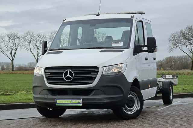 Mercedes-Benz Sprinter (2022) thumbnail 1