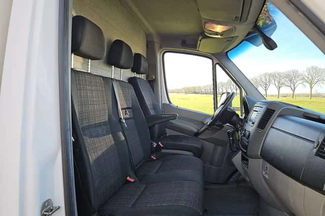 Mercedes-Benz Sprinter (2017) thumbnail 6
