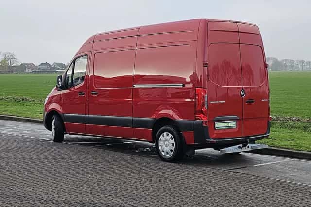 Mercedes-Benz Sprinter (2021) thumbnail 5