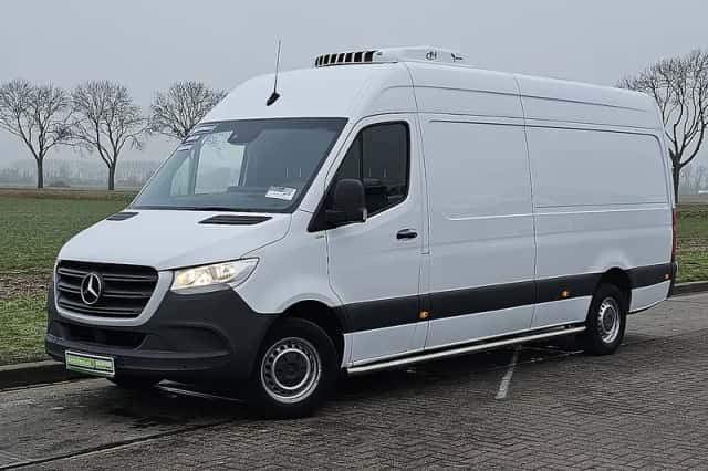 Mercedes-Benz Sprinter (2020) thumbnail 2