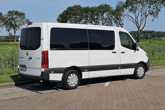 Mercedes-Benz Sprinter (2021) thumbnail 3