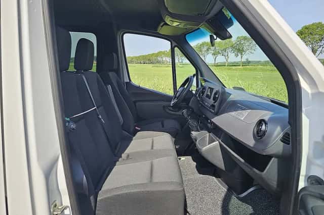 Mercedes-Benz Sprinter (2021) thumbnail 6