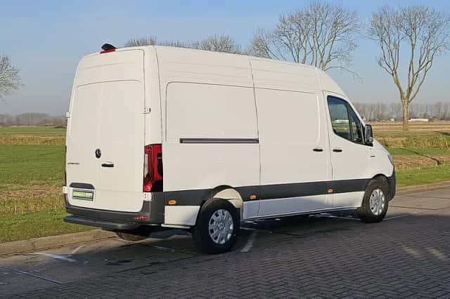 Mercedes-Benz eSprinter (2026) thumbnail 3