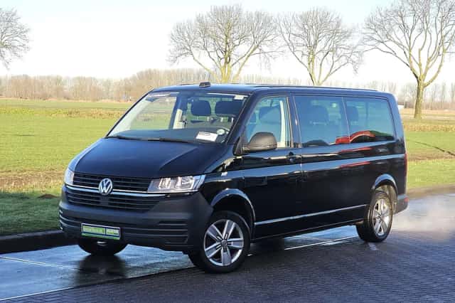 Volkswagen Transporter (2022) thumbnail 2