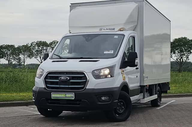 Ford E-Transit (2025) thumbnail 1