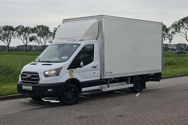 Ford E-Transit (2025) thumbnail 2