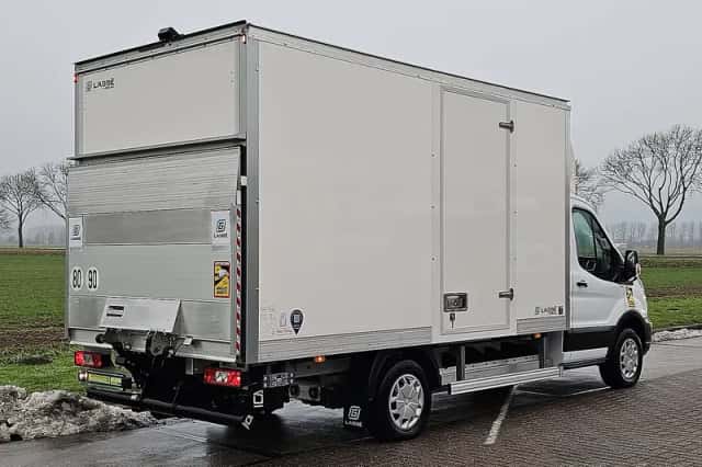 Ford E-Transit (2025) thumbnail 3