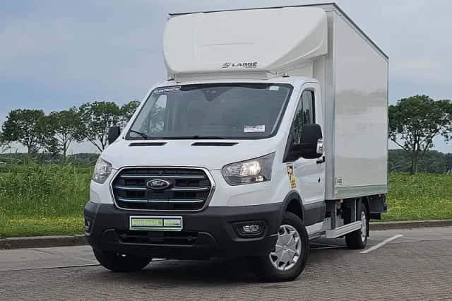 Ford E-Transit (2025) thumbnail 1
