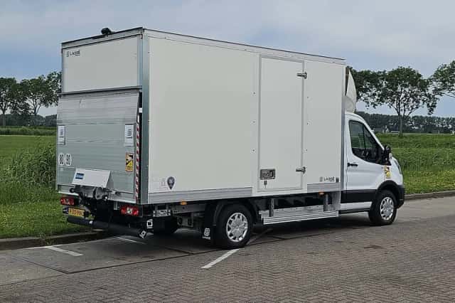 Ford E-Transit (2025) thumbnail 3